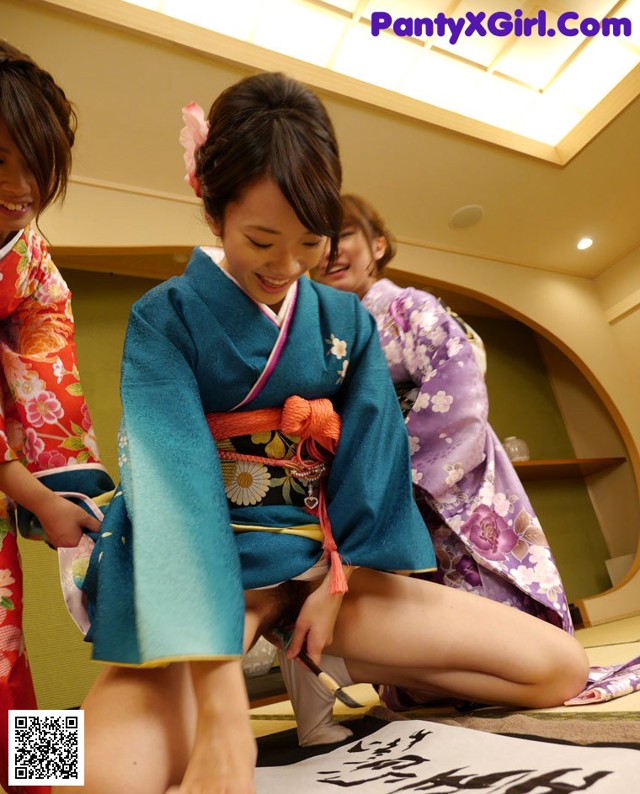 Yuko Okada Asuka Igawa Saki Shiina - Selfie Little Puffy No.dcbcbd